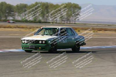 media/Oct-01-2022-24 Hours of Lemons (Sat) [[0fb1f7cfb1]]/10am (Front Straight)/